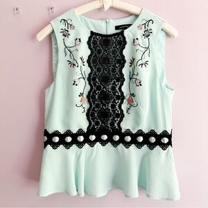 NANETTE LAPORE Tifanny Blue 100% Silk Embroidered Black Lace Inset Top Size 2